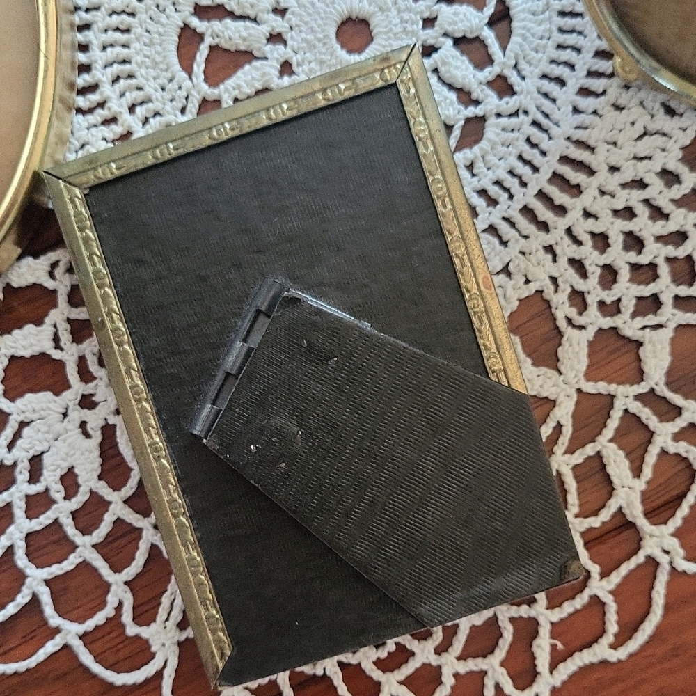 Vintage Brass Mini Picture Frames Oval and Rectangle 3 to 4 Inch Set of 3 - Picture 7 of 9